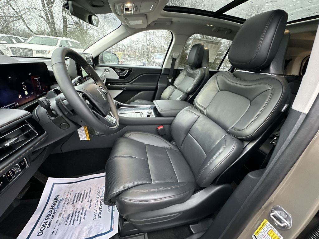 New 2025 Lincoln Aviator Reserve w/ Equipment Group 201A image 11