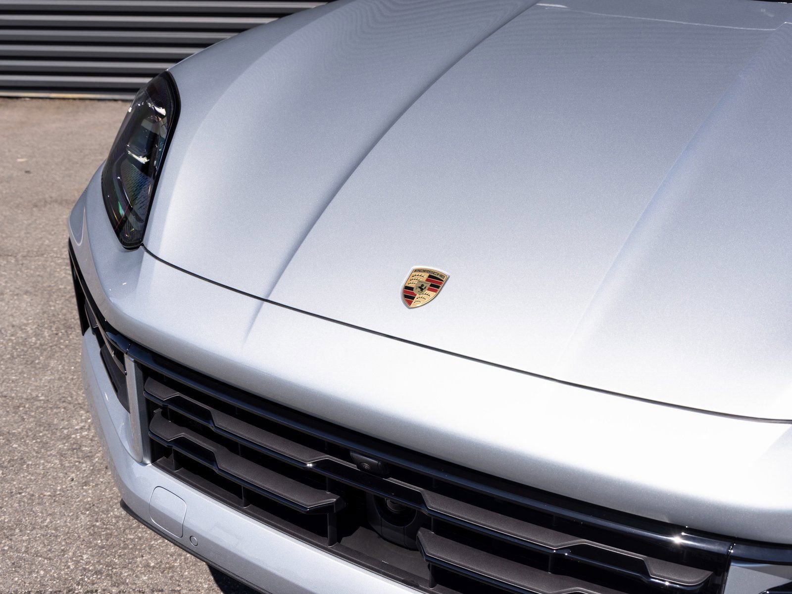 Certified 2025 Porsche Cayenne E-Hybrid image 10