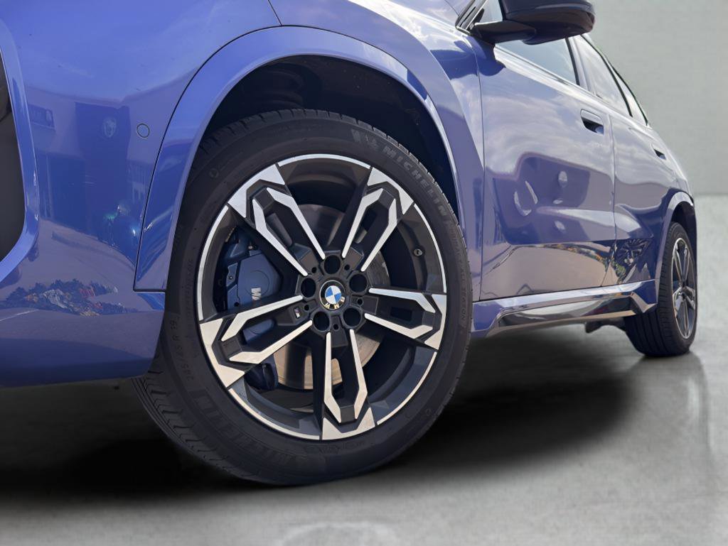 Used 2024 BMW X1 M35i w/ M Sport Professional Package image 9