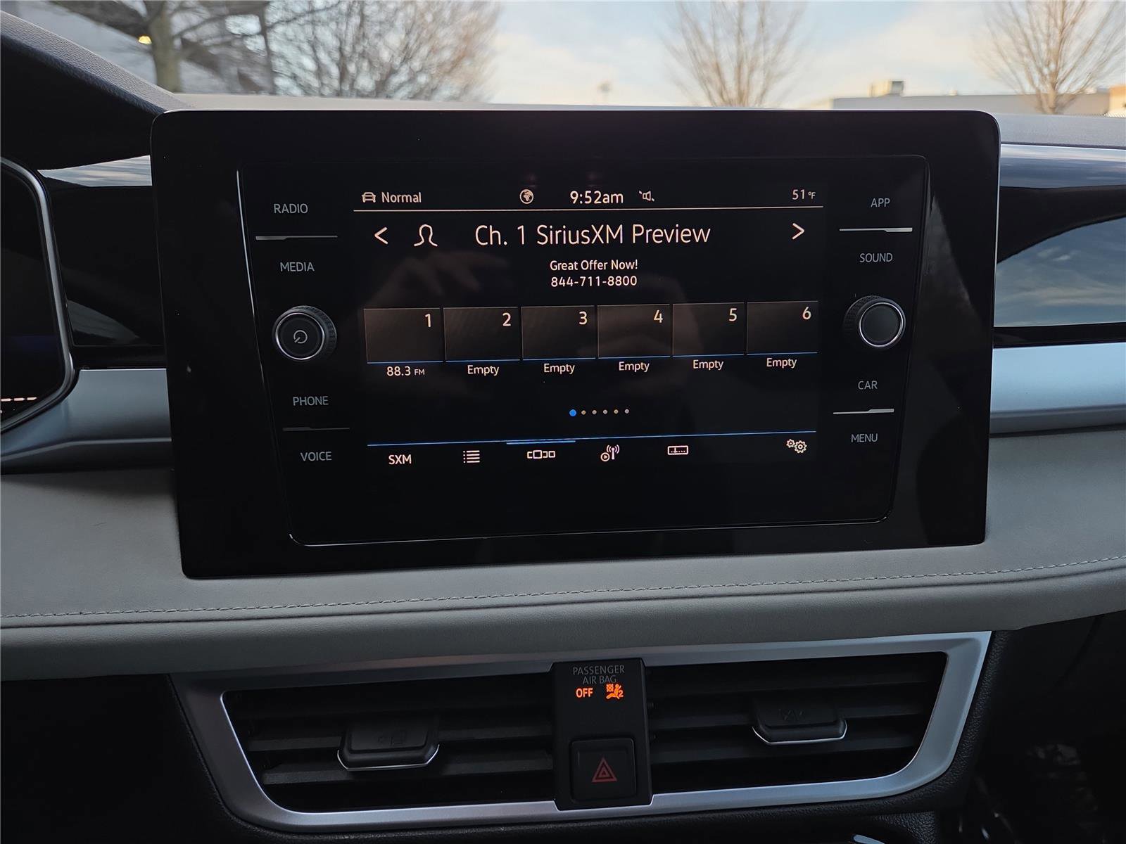 New 2026 Volkswagen Taos SE image 18