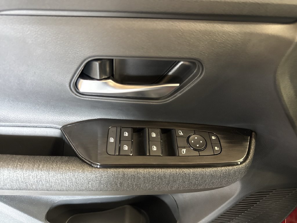 New 2027 Nissan Kicks SV AWD/4WD image 15