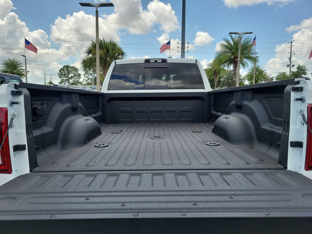 New 2026 RAM 3500 Big Horn AWD/4WD image 24