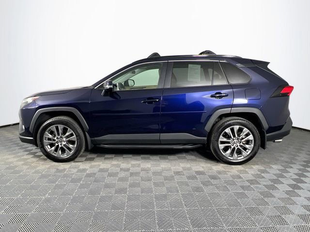 Used 2025 Toyota RAV4 XLE Premium w/ Weather Package AWD/4WD image 3