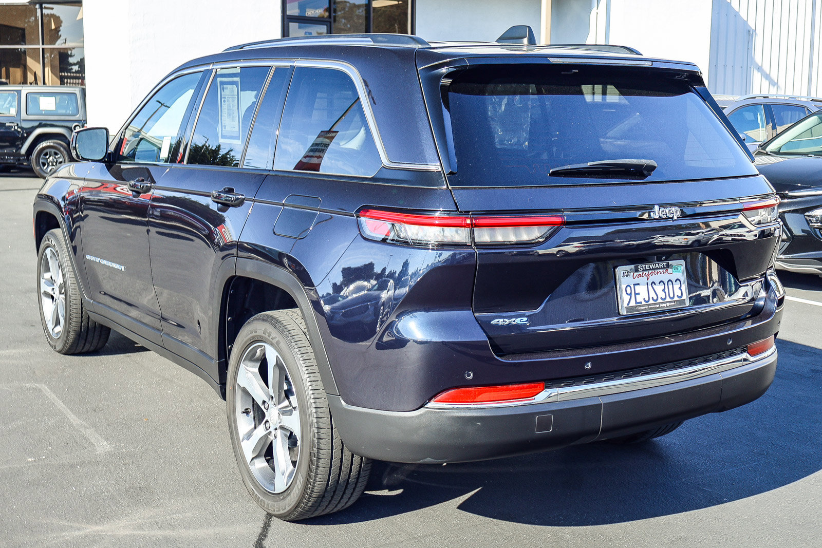 Used 2022 Jeep Grand Cherokee Limited 4xe image 26