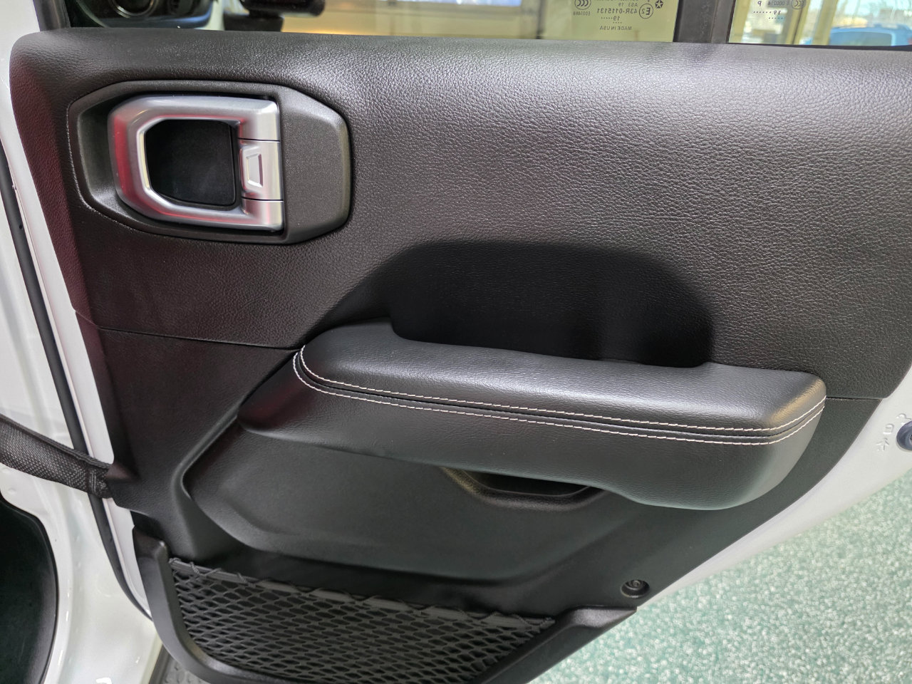 Used 2020 Jeep Wrangler Unlimited Sahara w/ Uconnect 4C Nav & Sound Group image 23