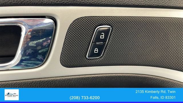 Used 2015 Ford Explorer XLT w/ Equipment Group 202B image 18