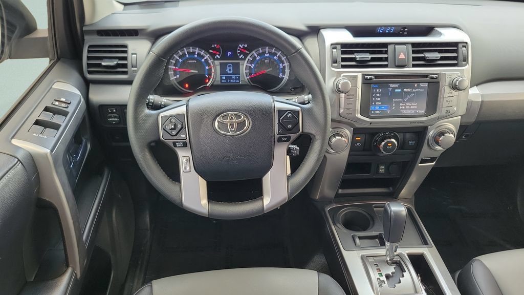 Used 2017 Toyota 4Runner SR5 Premium RWD image 12
