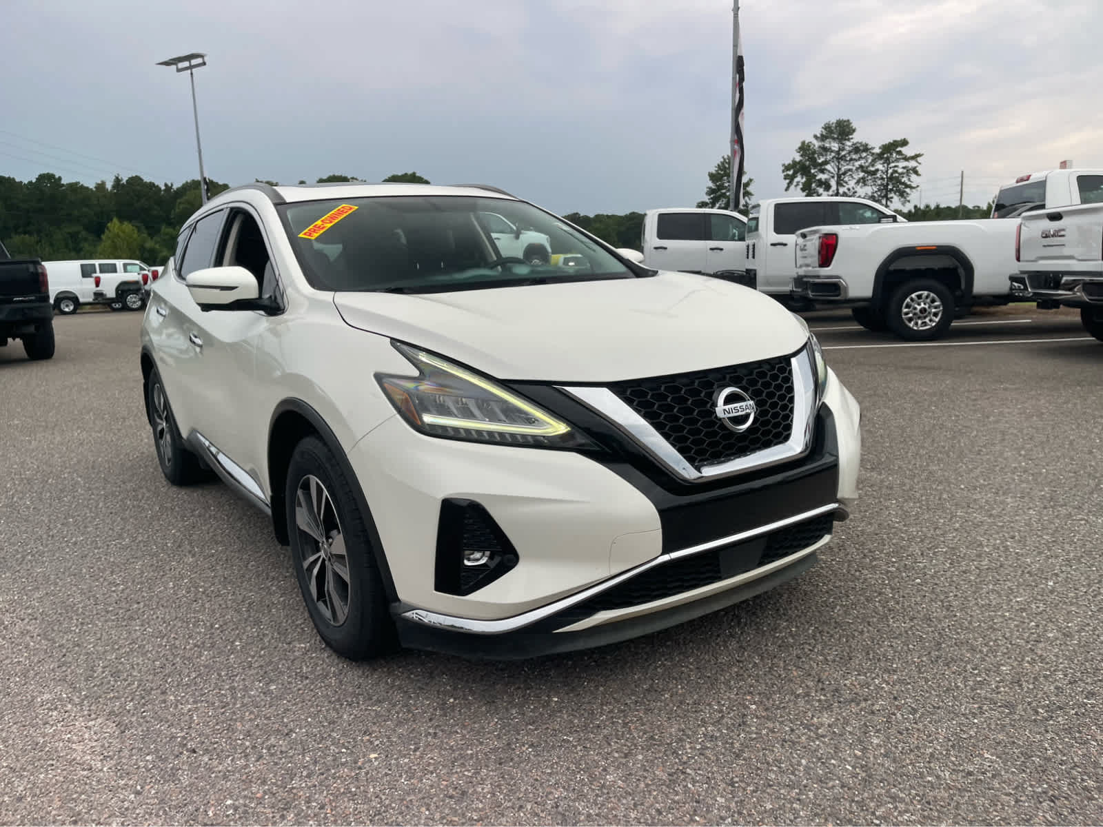 Used 2019 Nissan Murano SV w/ Premium Package FWD image 3