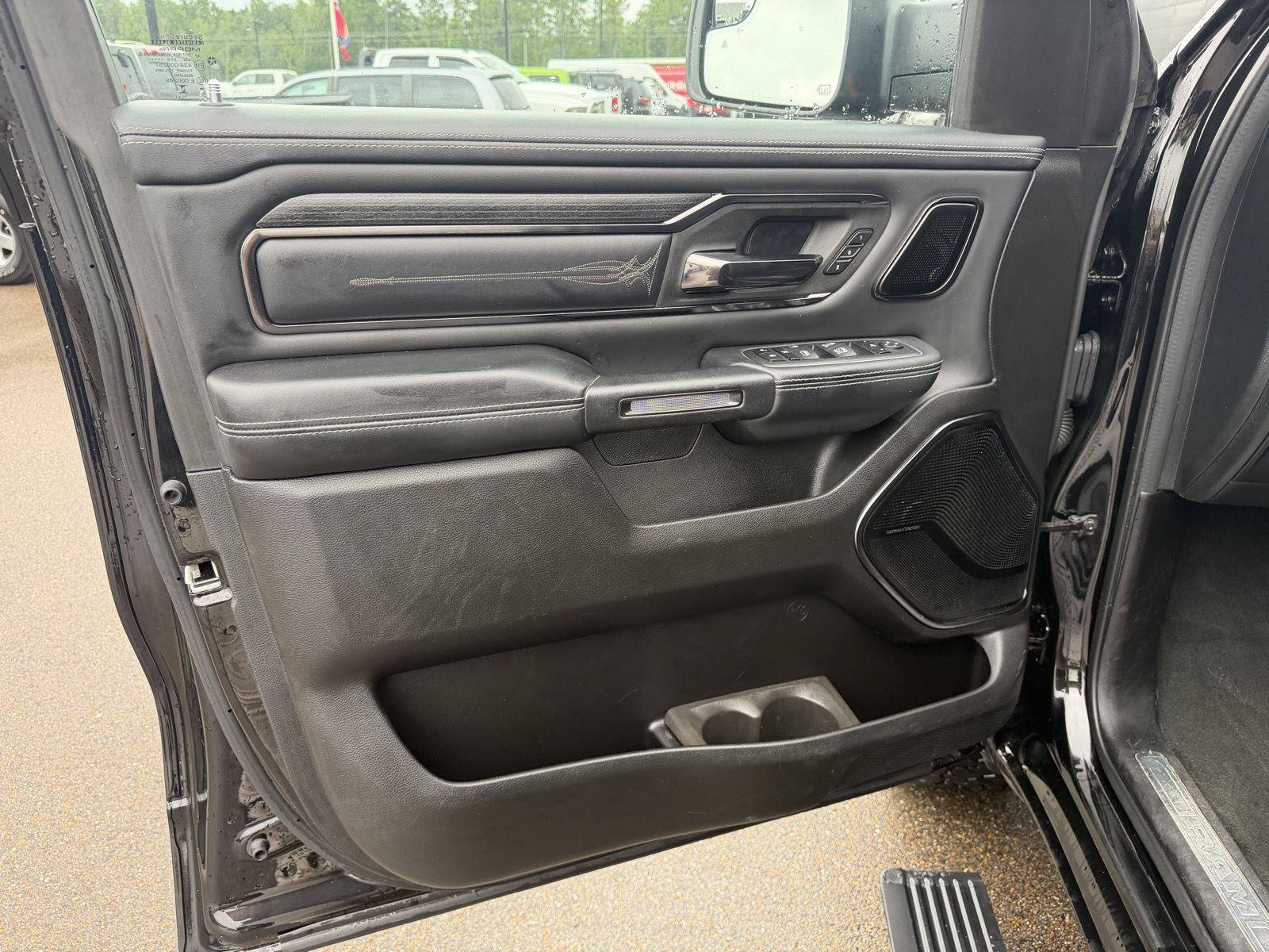 Used 2024 RAM 1500 Limited AWD/4WD image 15