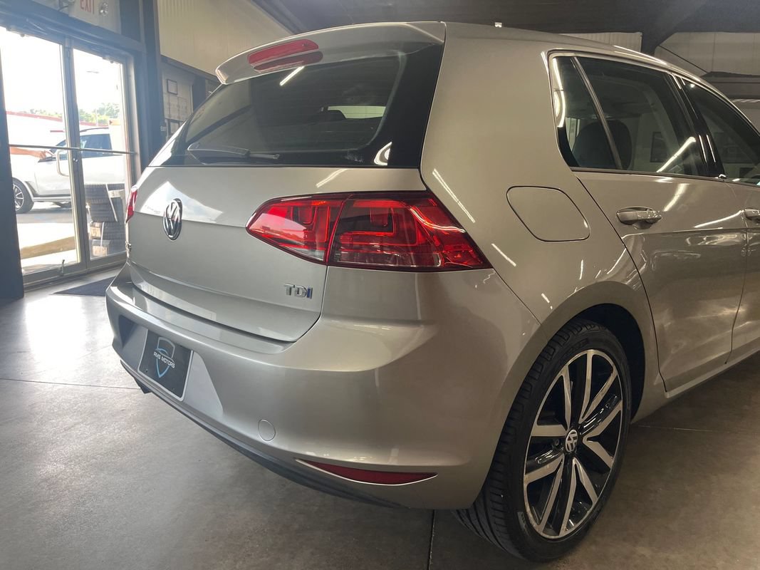 Used 2015 Volkswagen Golf TDI S FWD image 21
