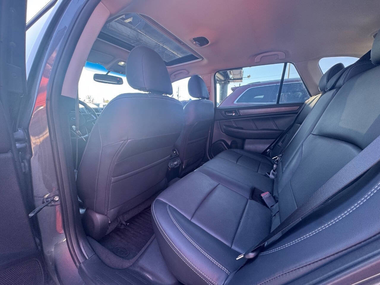 Used 2018 Subaru Outback 2.5i Limited AWD/4WD image 14