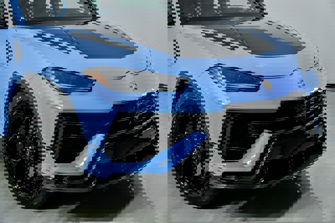 Used 2024 Lamborghini Urus Performante image 3