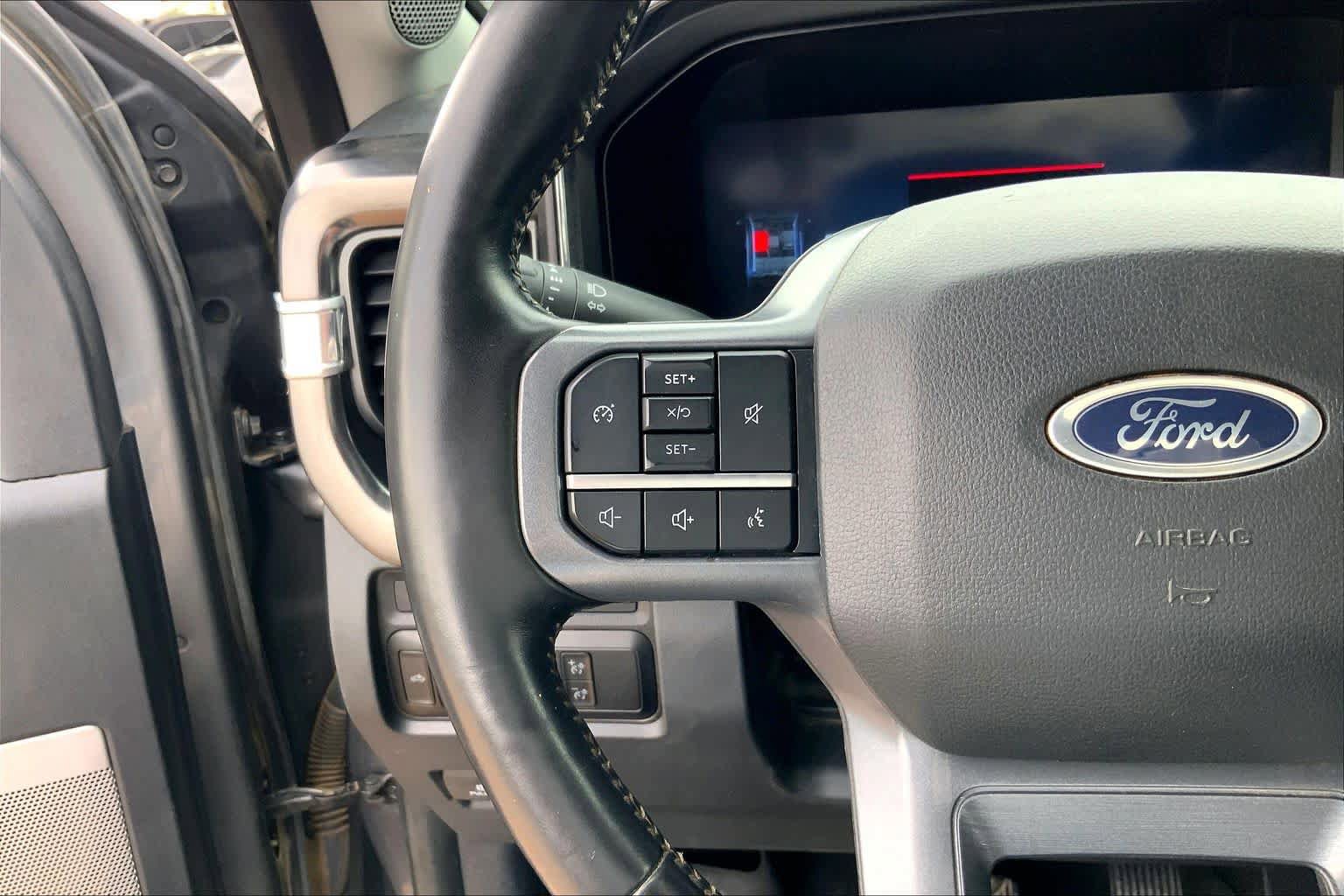 Used 2024 Ford F250 Lariat w/ Chrome Package AWD/4WD image 22