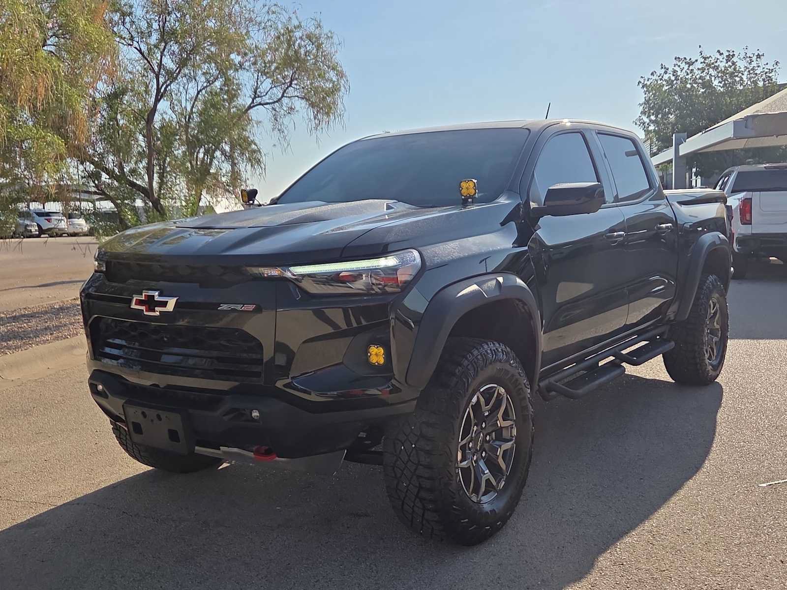 Used 2026 Chevrolet Colorado ZR2 w/ Technology Package AWD/4WD image 4