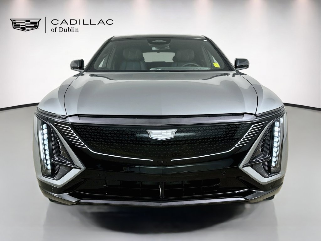 Certified 2026 Cadillac Lyriq Sport w/ LPO, ONYX Package AWD/4WD image 2