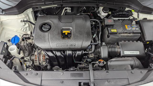 Used 2023 Kia Soul LX w/ Option Group 015 FWD image 31