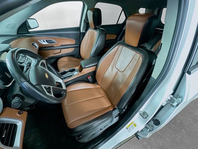 Used 2017 Chevrolet Equinox Premier w/ Enhanced Convenience Package image 28