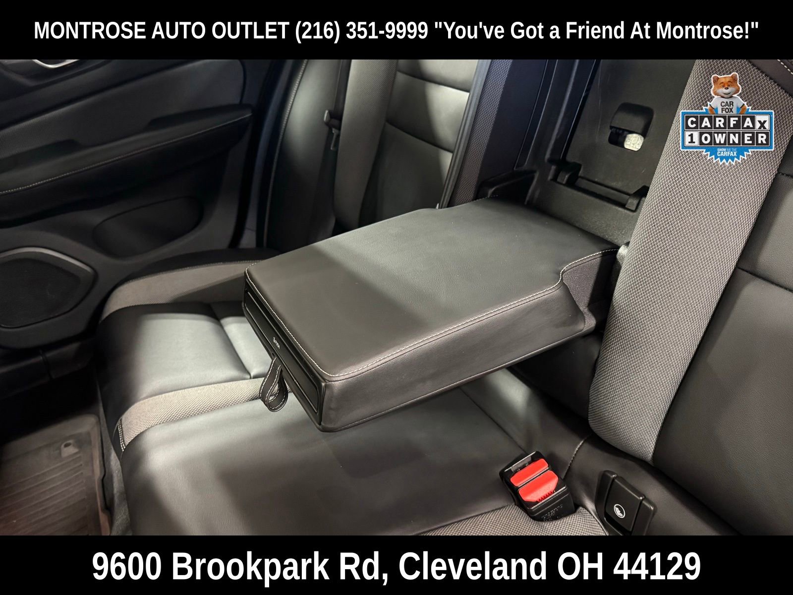 Used 2024 Volvo S60 T8 Ultimate w/ Climate Package image 36