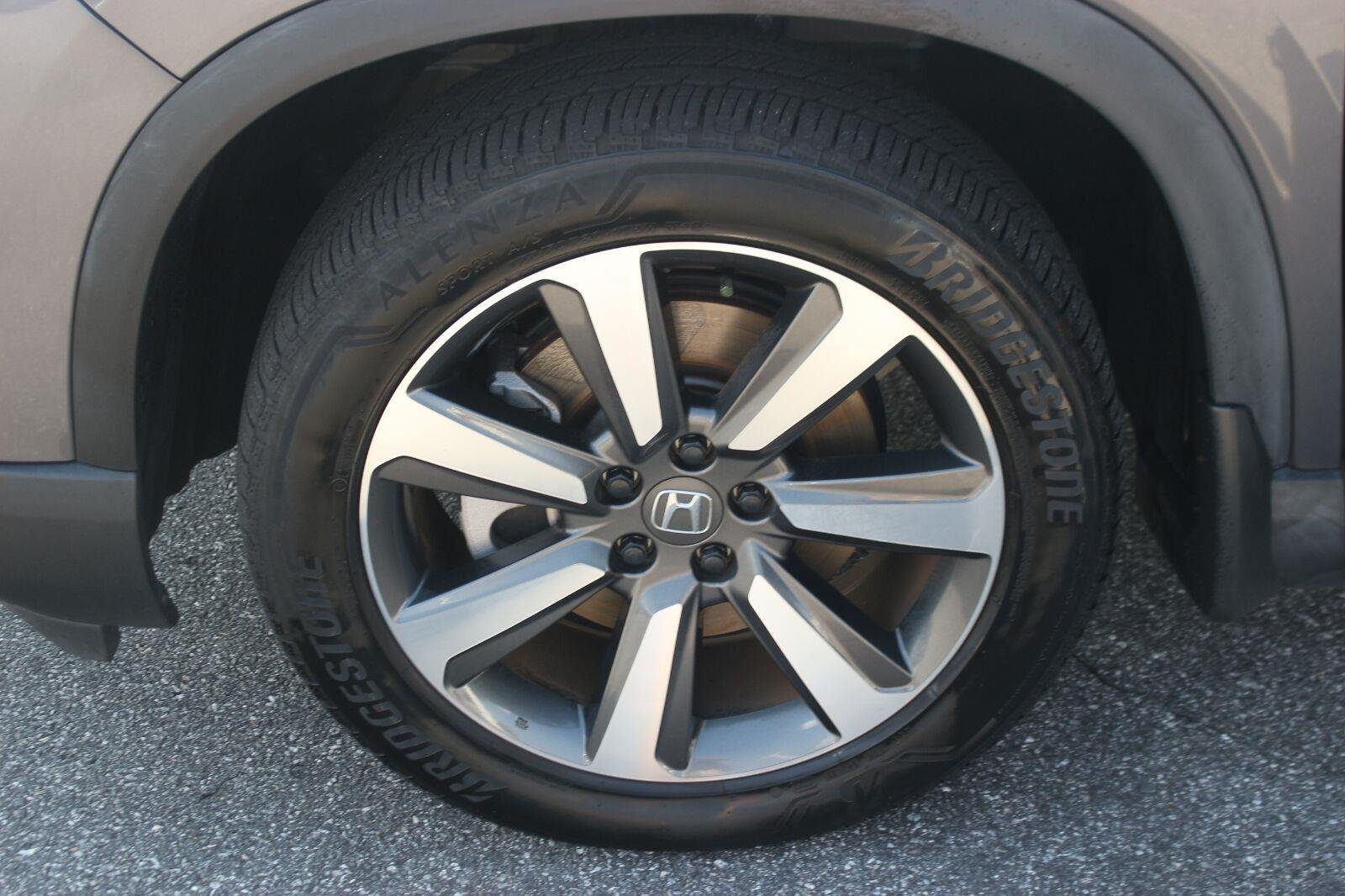 Used 2024 Honda Pilot Touring image 45