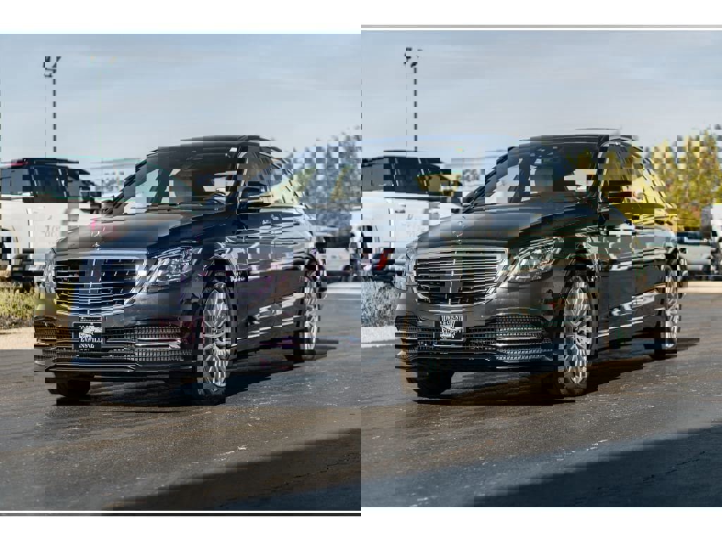 Used 2018 Mercedes-Benz S 560 4MATIC Sedan image 2