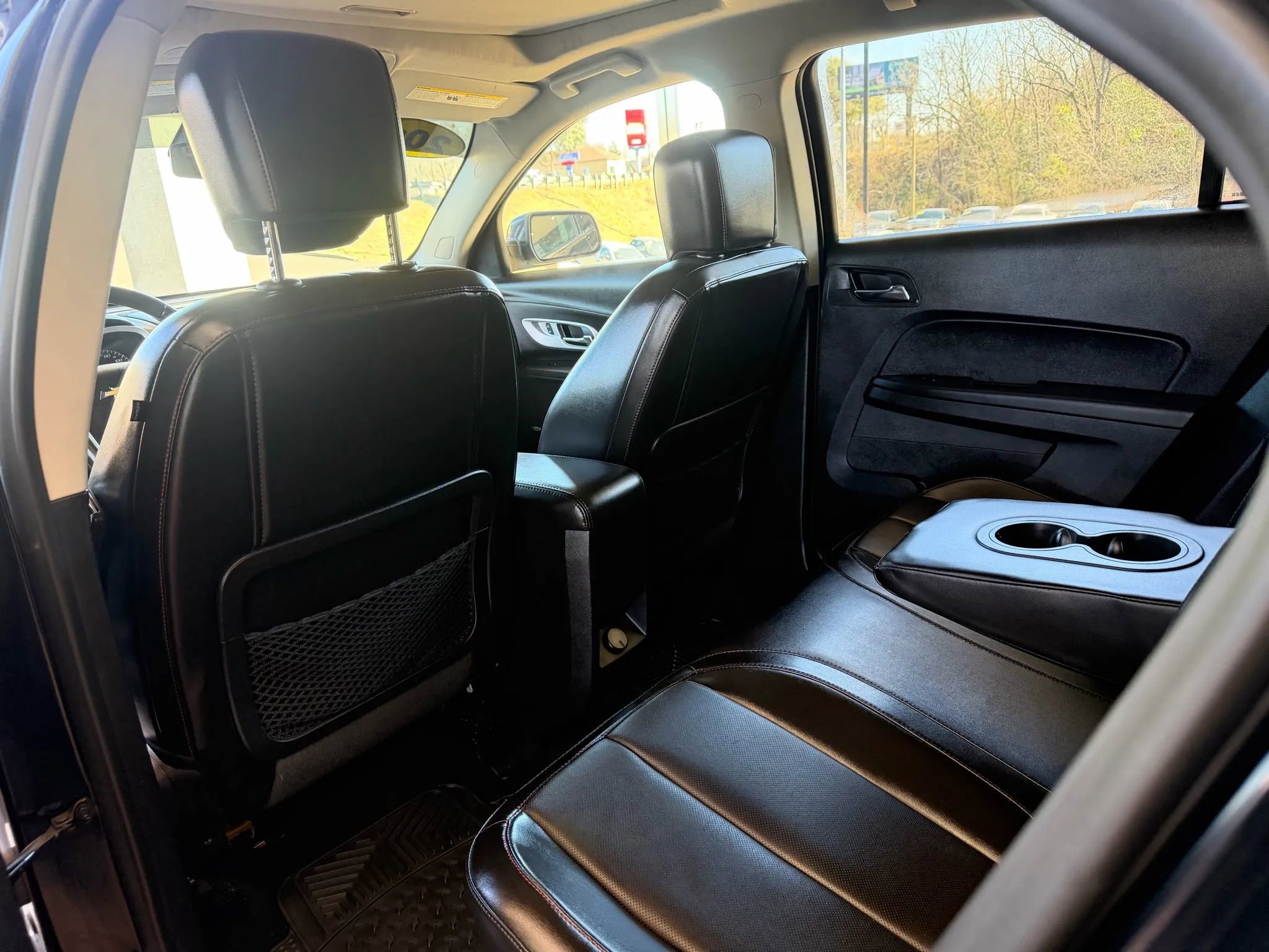 Used 2017 Chevrolet Equinox LT image 19