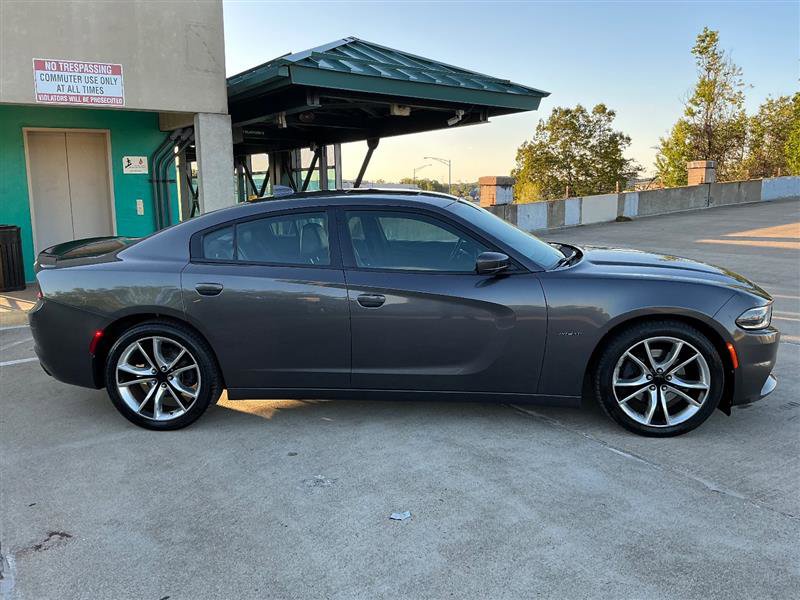 Used 2016 Dodge Charger R/T RWD image 7