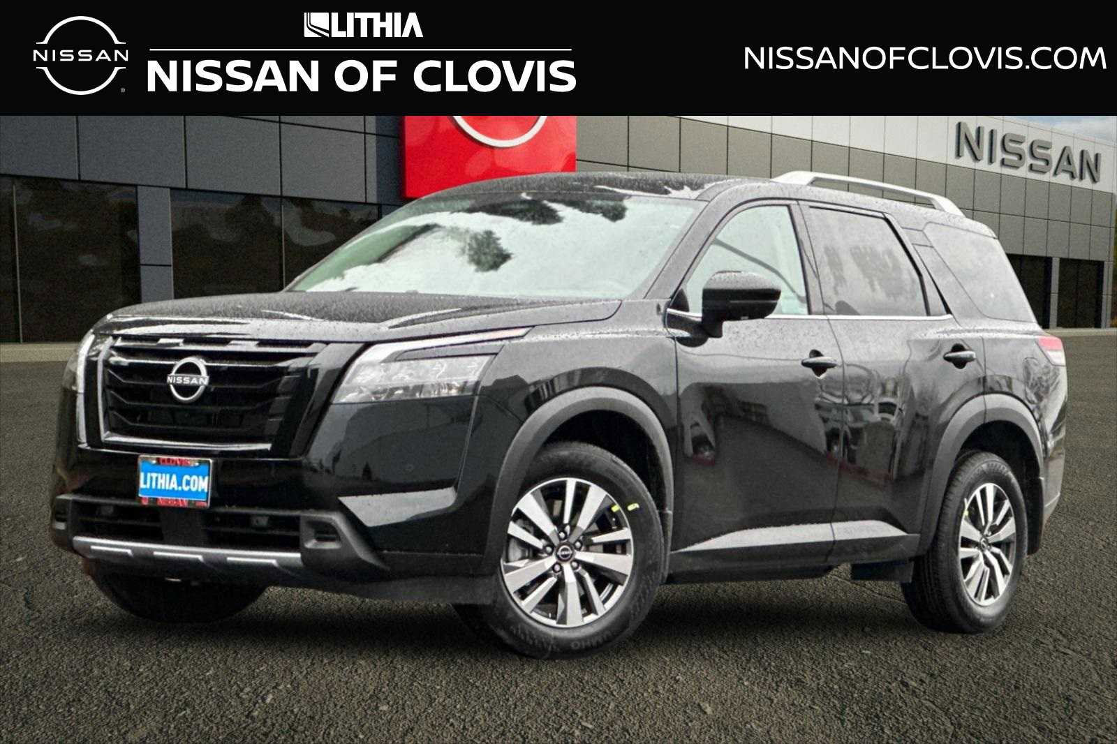 New 2025 Nissan Pathfinder SL