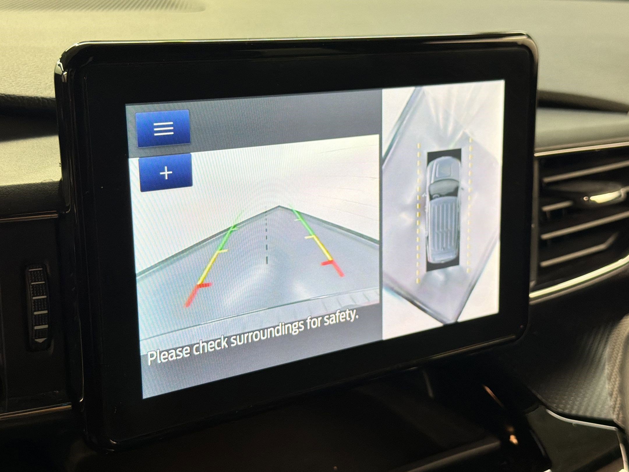 Used 2022 Ford Explorer ST-Line w/ Class IV Trailer Tow Package image 25