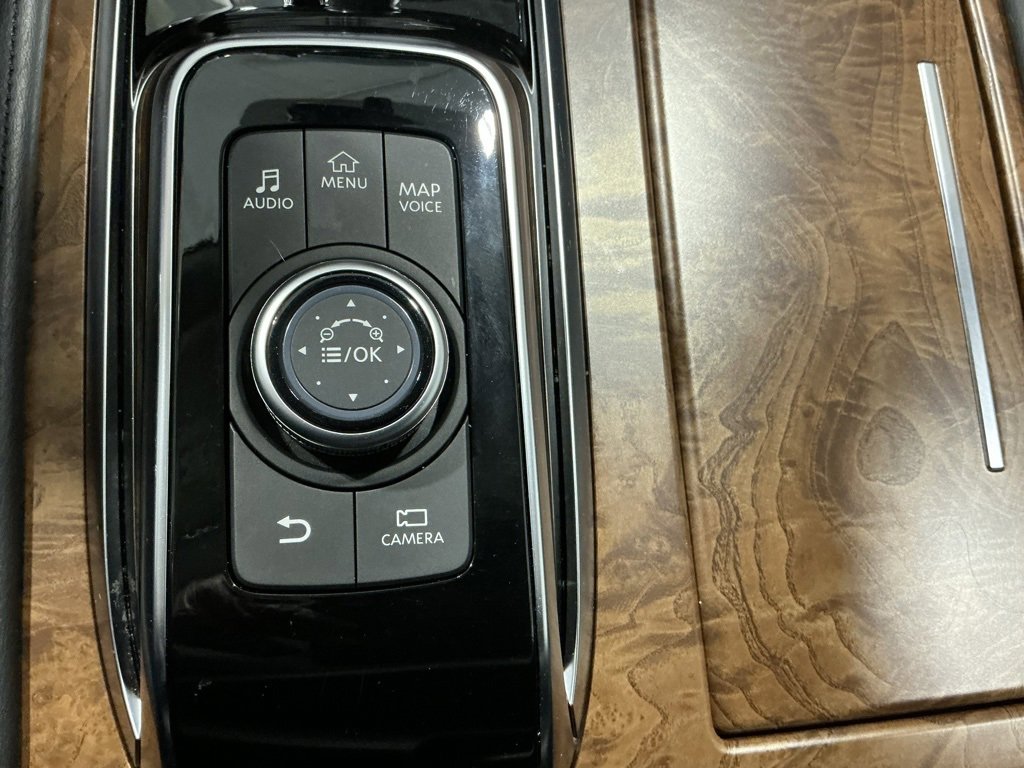 Used 2024 Nissan Armada SL w/ Captain's Chairs Package image 11