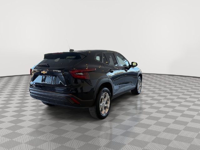 Certified 2024 Chevrolet Trax LS w/ LS Convenience Package FWD image 11