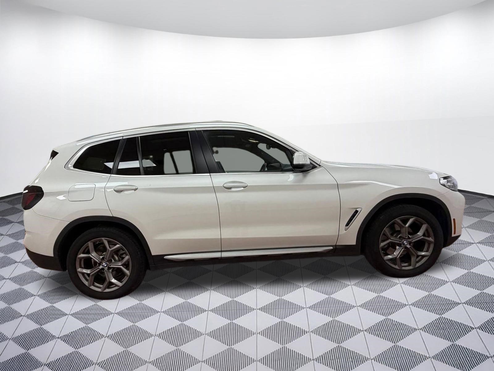 Certified 2024 BMW X3 xDrive30i w/ Premium Package w/ZPA image 6