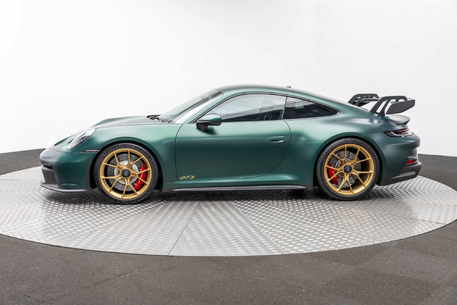 Used 2023 Porsche 911 GT3 RWD image 3
