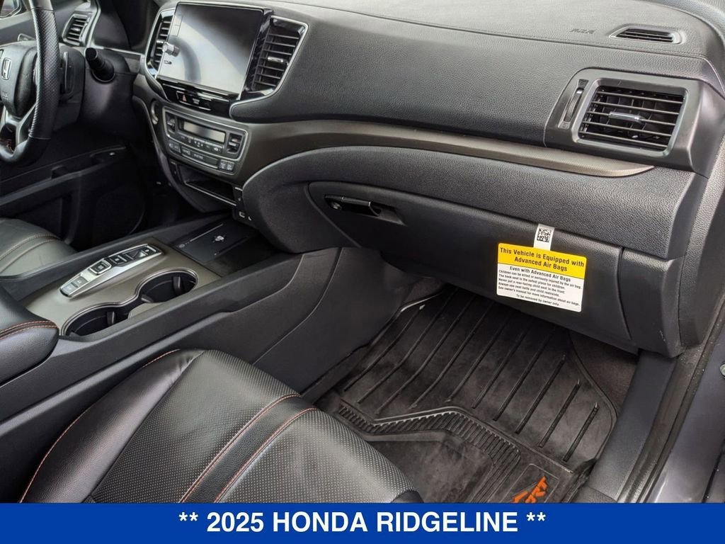 Used 2025 Honda Ridgeline TrailSport image 35