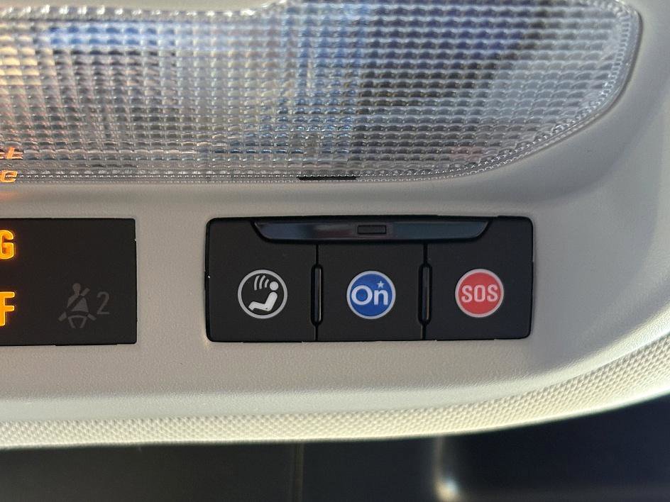 Certified 2025 Chevrolet Trax LS image 25