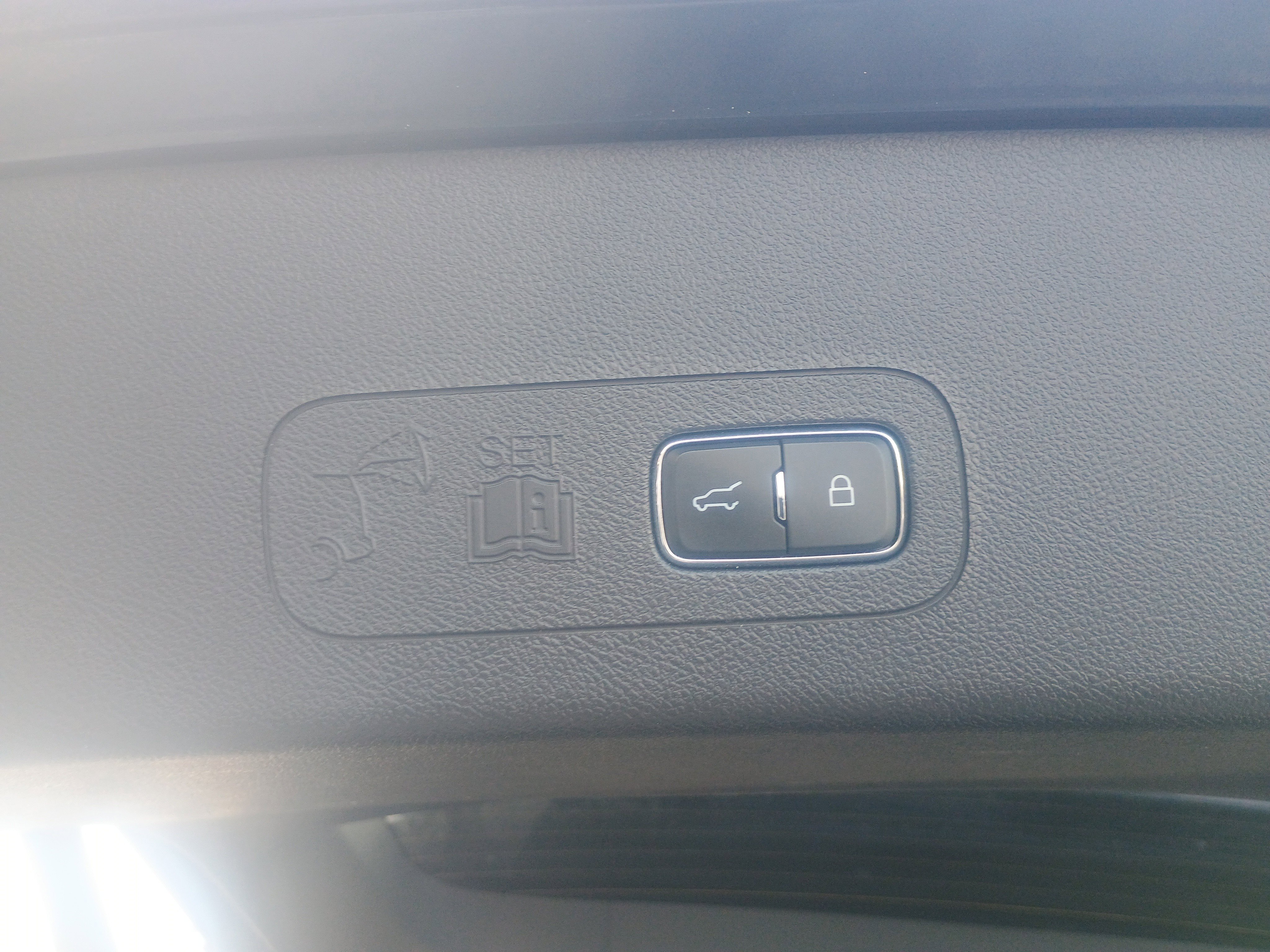 Used 2021 Lincoln Aviator Reserve w/ Equipment Group 201A image 13