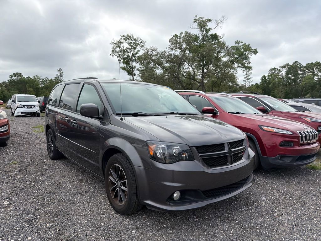 Used 2017 Dodge Grand Caravan GT FWD image 3