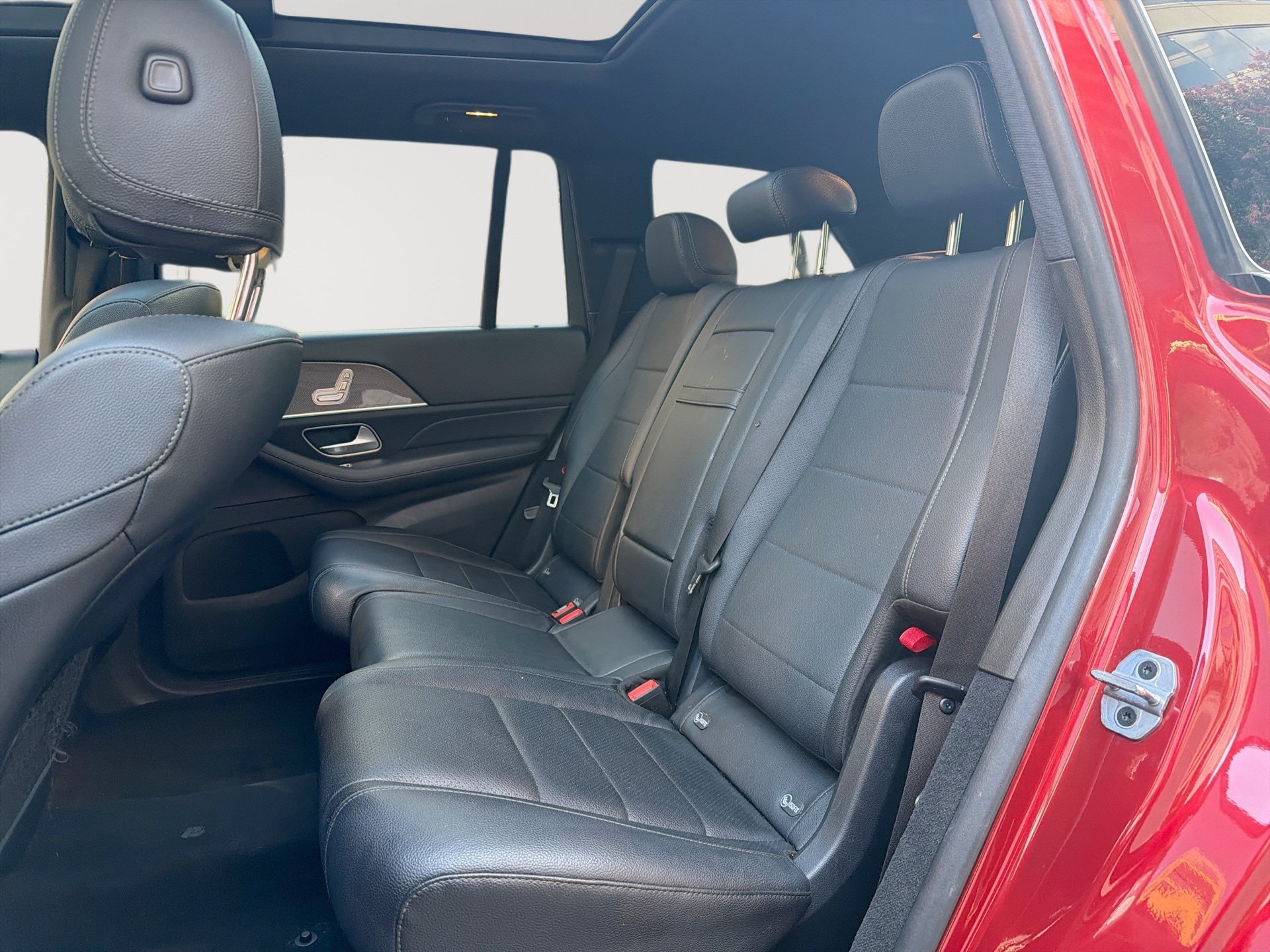 Used 2022 Mercedes-Benz GLS 450 4MATIC w/ AMG Line Exterior image 26