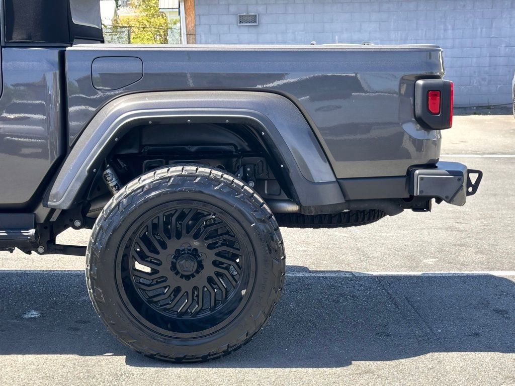 Used 2022 Jeep Gladiator Sport image 39