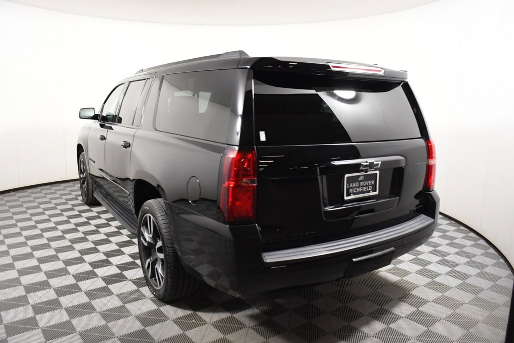 Used 2019 Chevrolet Suburban Premier image 4