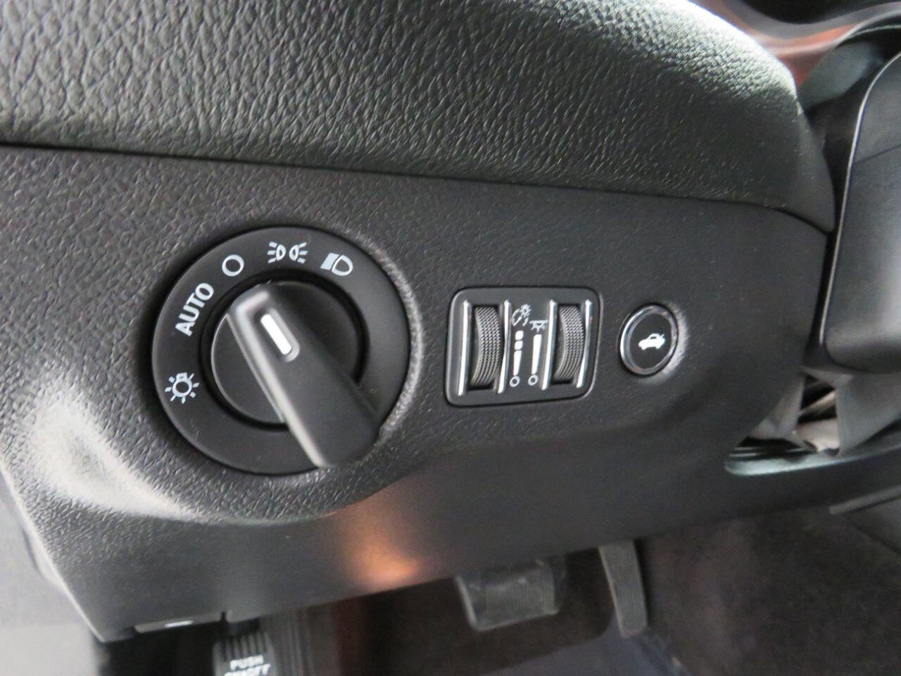 Used 2019 Dodge Challenger SXT AWD/4WD image 22