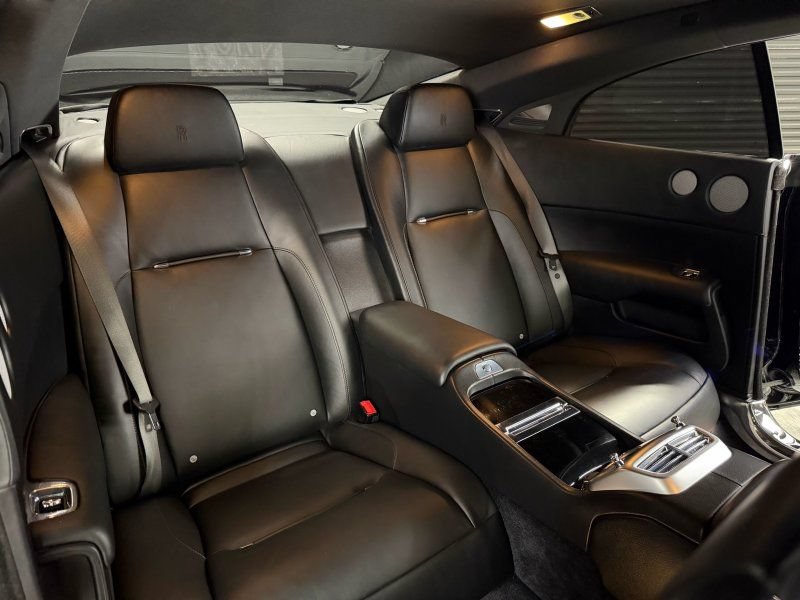 Used 2015 Rolls-Royce Wraith RWD image 25