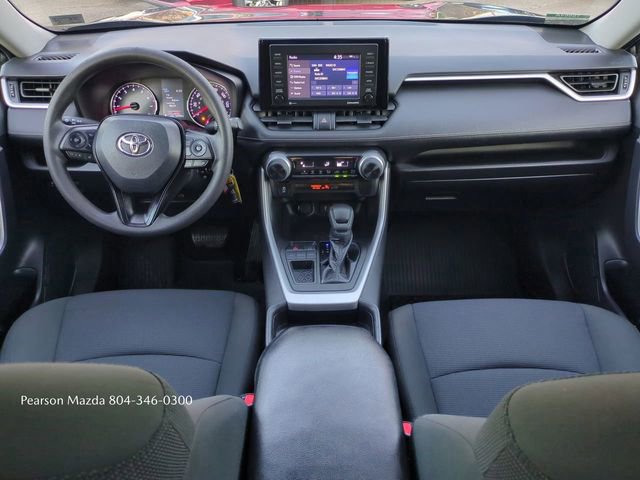 Used 2021 Toyota RAV4 LE image 16
