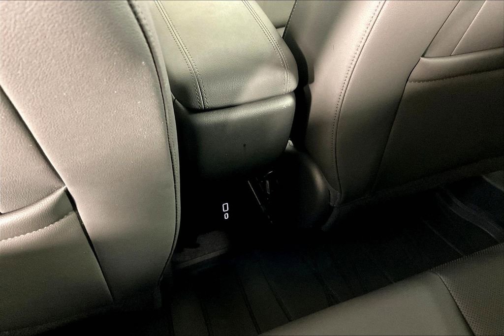 Used 2024 Buick Encore GX Sport Touring image 33