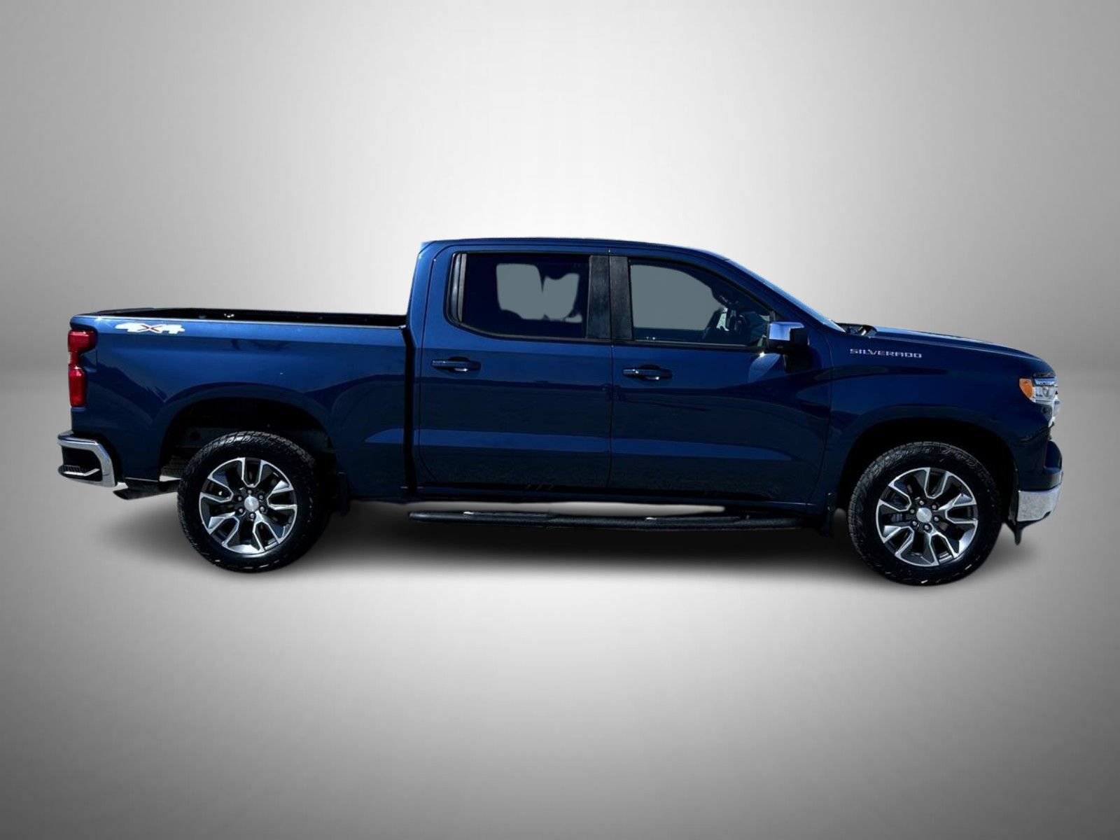 Certified 2022 Chevrolet Silverado 1500 LT AWD/4WD image 4