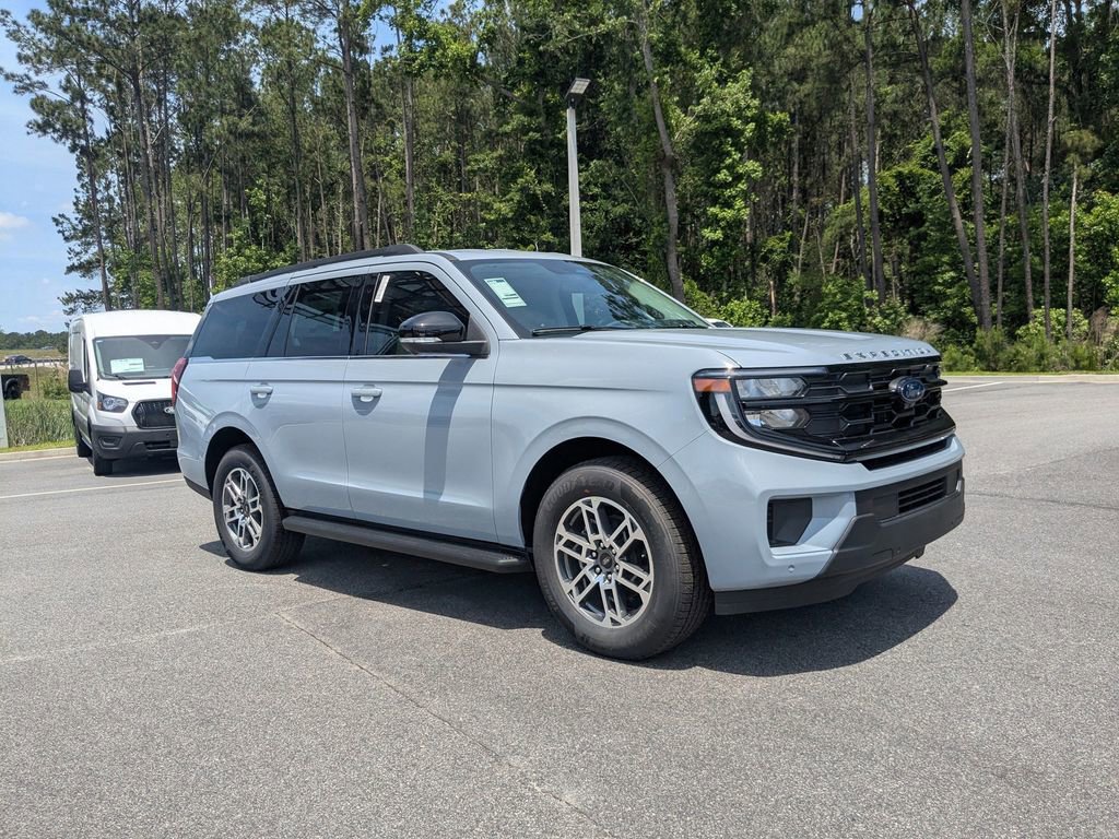 New 2026 Ford Expedition Active RWD image 2
