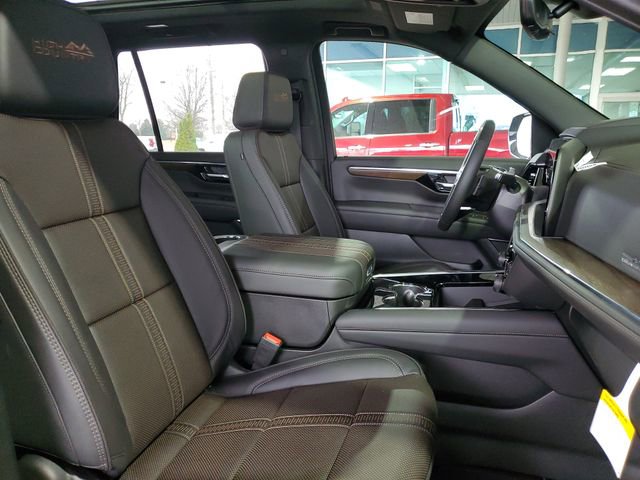 New 2026 Chevrolet Tahoe High Country w/ Sun And Tow Package image 29