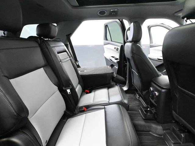 Used 2024 Ford Explorer XLT w/ XLT Sport Appearance Package image 57