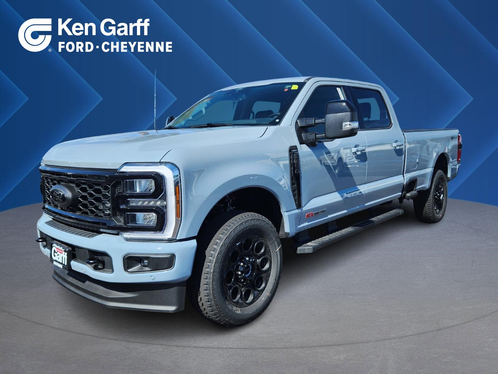 New 2026 Ford F350 Lariat w/ Black Appearance Package