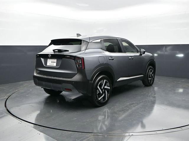 Used 2025 Nissan Kicks SV w/ Charging Package FWD image 8