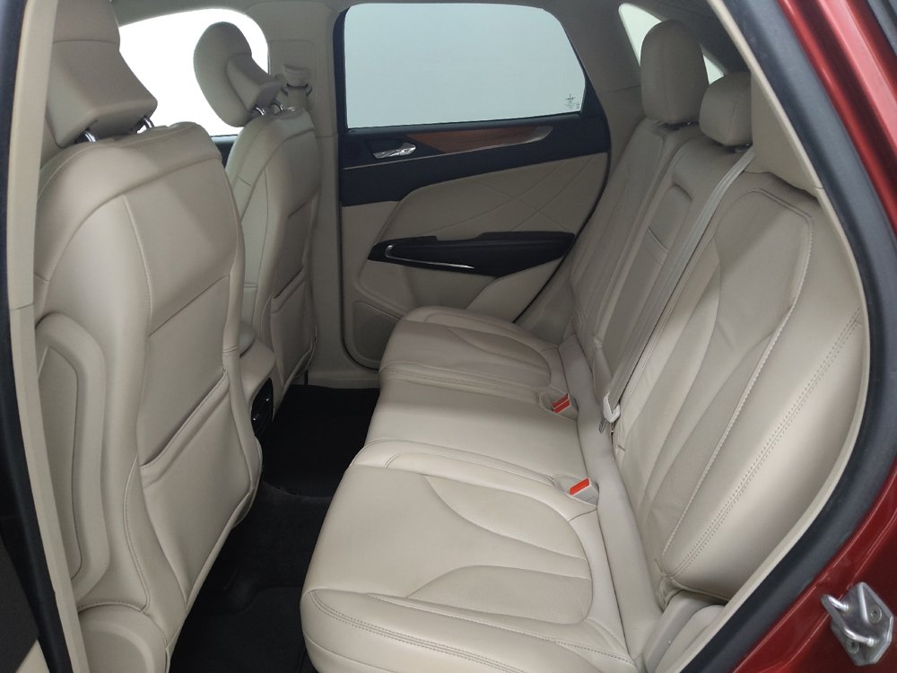 Used 2018 Lincoln MKC Select w/ Select Plus Package FWD image 18